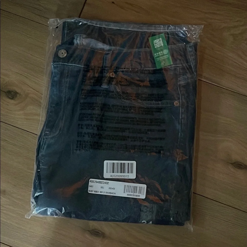 Women’s GAP Jeans - Picture 1 of 4